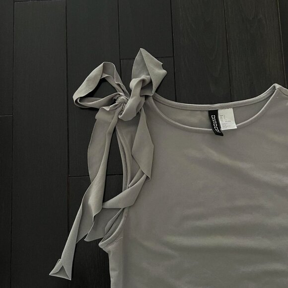 Grey Ruffle Shoulder Tank Top Subversive Basic Sleeveless - Picture 3 of 3